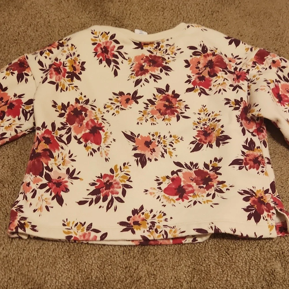 Baby GAP  floral sweatshirt- 4 years